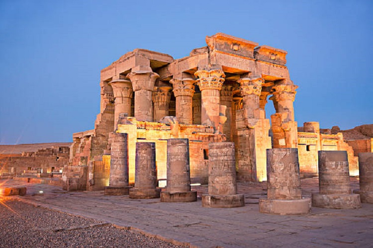 Excursión a los templos de Kom Ombo y Edfu en autobús